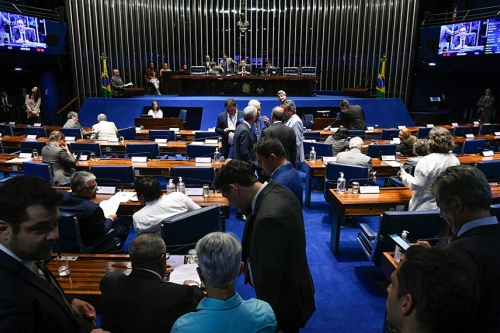 Congresso analisa propostas de isenção de imposto de renda